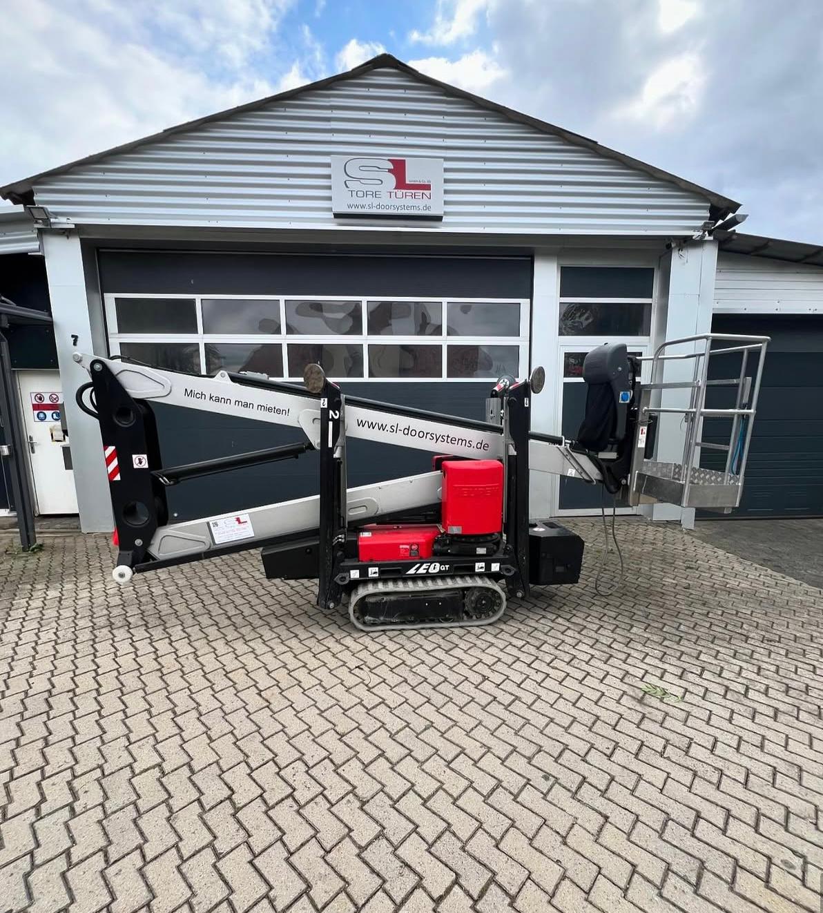 Gelenkteleskopbühne 13m